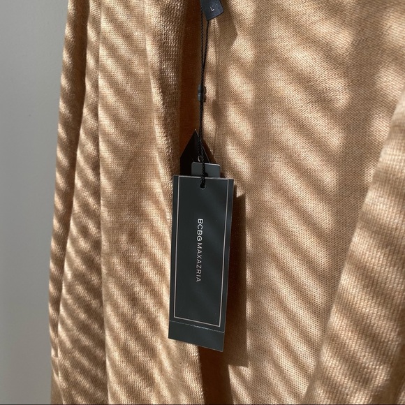 BCBG Max Azaria Beige Open Back Knit Sweater Top Size L - Picture 5 of 7